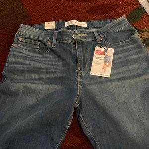 Levi’s Simply Stretch size 14 Brand New Bermuda Shorts